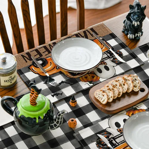 Vista 3 de Artoid Mode Buffalo - Juego de 4 manteles individuales espeluznantes de Halloween, 12 x 18 pulgadas, para decoración de fiestas, cocina, comedor