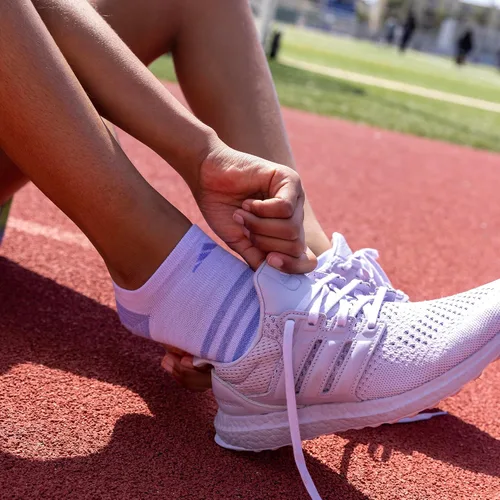Vista 7 de adidas Girl's Superlite 6-Pack No Show