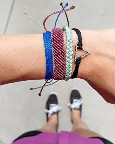 Vista 4 de Pura Vida - Pulsera sólida 100 % impermeable, hecha a mano con dije revestido y correa ajustable