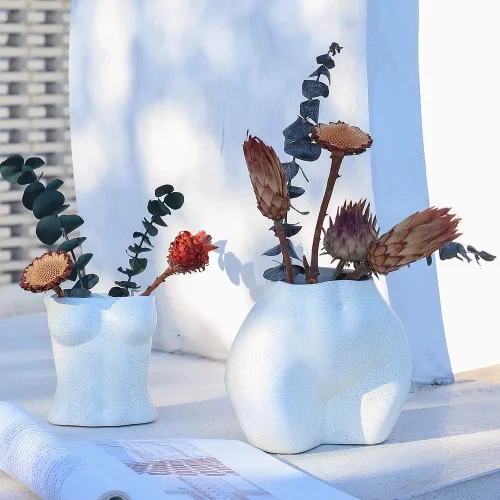 Vista 3 de FROZZUR - Maceta con forma de cuerpo femenino, jarrón con trasero, maceta de flores femenina, maceta moderna de resina estilo bohemio, color blanco