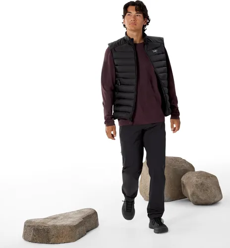 Vista 5 de Arc'teryx Chaleco Cerium para hombre Chaleco de plumón ligero, cálido y versátil