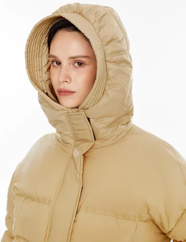 Vista 4 de Orolay Chaqueta acolchada corta para mujer, ligera, resistente al agua, con capucha