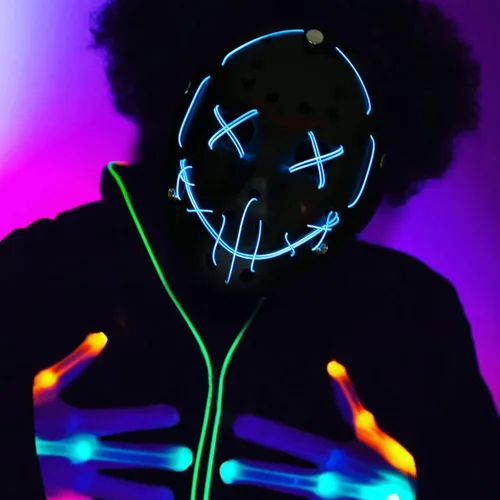 Vista 5 de SUTOTAC Máscara facial brillante de Jason de Halloween máscara de hockey de terror con luz LED máscara de cosplay para fiesta de disfraces