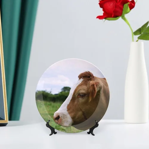 Vista 6 de Platos decorativos de cerámica de 6 pulgadas para colgar en la pared, plato de cerámica de vaca con soporte de exhibición, platos domésticos