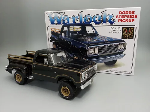 Vista 2 de MPC 1977 Dodge Warlock Pickup 2T Kit de modelo a escala 1:25