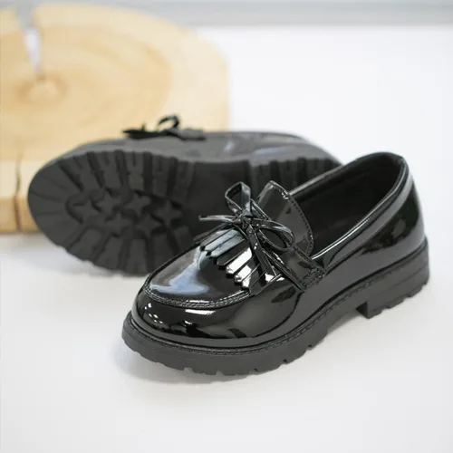Vista 4 de KIDSUN Zapatos de vestir para niño y niña con cordones cómodos Oxford uniformes escolares mocasines planos bebéniño pequeño
