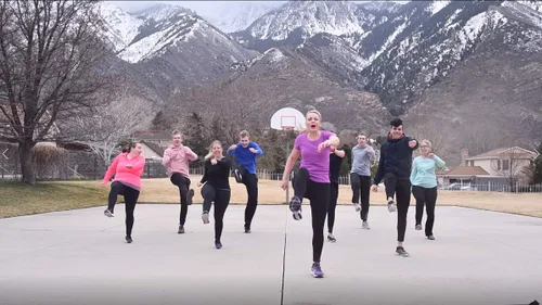 Vista 5 de Walk Across America 50 States 50 Workouts Jenny Ford Walking Program Beginner Workouts Exercise Fitness DVD