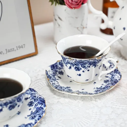 Vista 4 de Bone China - Juego de taza de té y platillo, 3 piezas, estilo vintage, juego de taza de té y platillo para mujeres y fiestas de té, caja de regalo