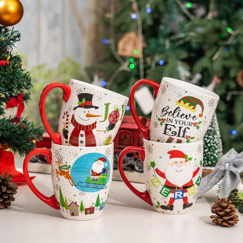 Vista 5 de Topadorn Juego de 4 Tazas Navideñas, Tazas de Café Festivas con Asa, Tazas de Café de Cerámica de 18 oz - Regalo para Familia y Amigos, Ideal