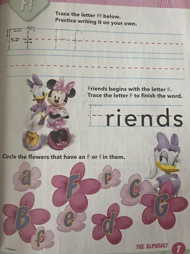 Vista 2 de Minnie Mouse Alphabet Learning Workbook