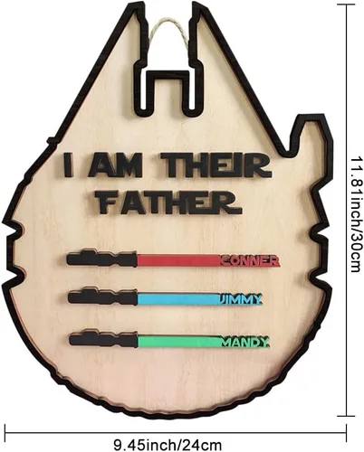 Vista 4 de Letreros de madera personalizados con nombres y sables de colores personalizados con texto en inglés "I AM THEIR THEIR Father", grabado con nombre