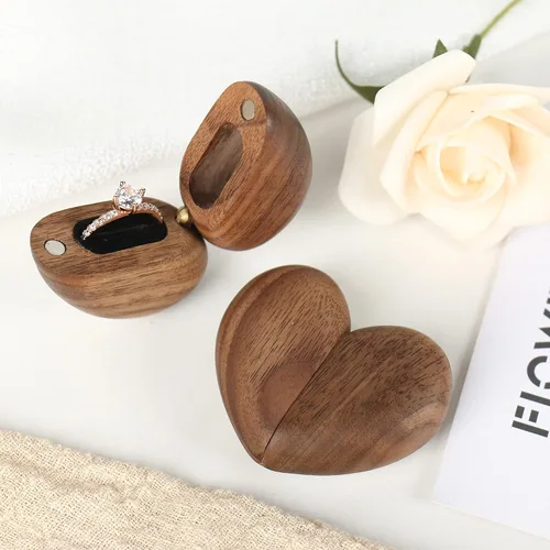 Vista 3 de Caja de anillos de madera en forma de corazón para boda, propuesta, caja de anillo de compromiso, caja de anillo de madera para regalo