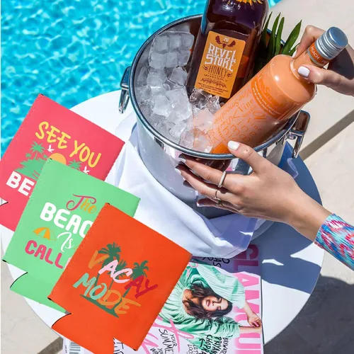 Vista 2 de Enfriador de latas con temática de playa, paquete de 12 fundas divertidas para latas de verano para decoración de fiesta en la playa, neopreno