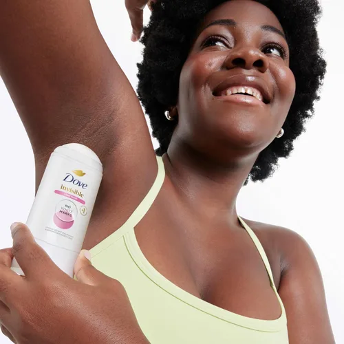 Vista 9 de Dove Advanced Care - Desodorante antitranspirante en barra para mujer, paquete de 36 unidades, acabado transparente, tamaño de prueba y viaje, 0.5