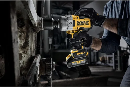 Vista 11 de DEWALT Kit de llave de impacto inalámbrica 20V MAX XR de 3/4 pulgadas con batería POWERSTACK y cargador (DCF964GH1)