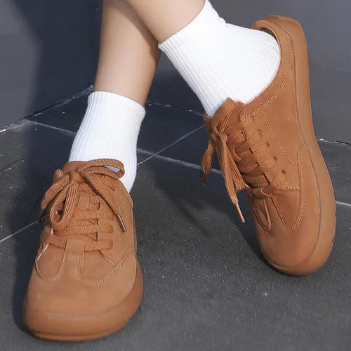 Vista 5 de UBFEN Pantuflas de piel de ante con soporte de arco para mujer, cómodas, para interiores y exteriores, con cordones