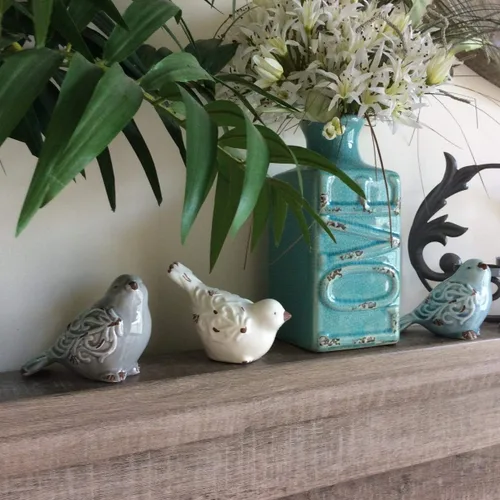 Vista 5 de Figura de pájaro de cerámica con acabado envejecido, decoración del hogar, juego surtido de 3