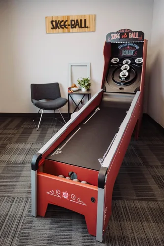 Vista 6 de Skee-Ball Deluxe - una máquina de juego de mesa de arcade para el hogar, sótano y salas de recreación - Diversión clásica nostálgica en familia