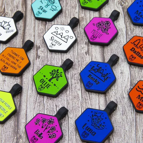 Vista 3 de Etiqueta de silicona silenciosa para perro personalizada con 5 líneas de identificación de mascotas grabadas profundas, duradera, sin sonido, diseño