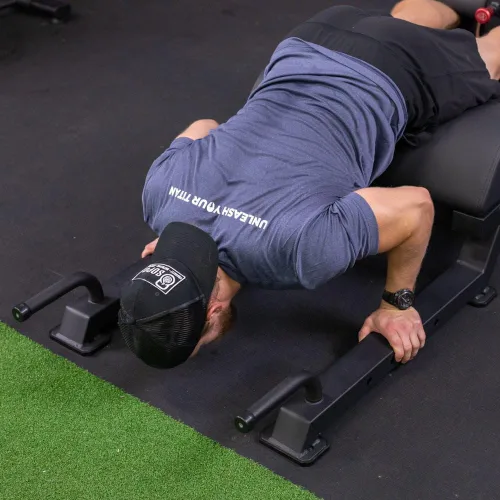 Vista 5 de Titan Fitness Desarrollador ajustable de glúteos y isquiotibiales (GHD), equipo de levantamiento de entrenamiento cruzado en gimnasio doméstico