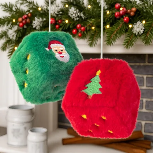 Vista 6 de Dados peludos de Navidad para espejo retrovisor del automóvil, diseño bordado de Papá Noel y árbol, decoraciones colgantes de felpa roja y verde