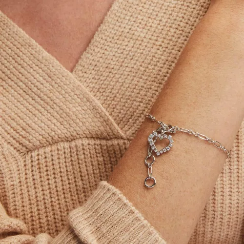 Vista 2 de Kendra Scott Pulsera delicada de cristal de corazón Ari, joyería de moda para mujer, Cristal, Circonita cúbica