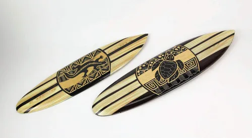 Vista 2 de Chesapeake Bay Ltd Juego de 2 tablas de surf de madera tallada a mano Tiki Decor Dolphin Turtle Art para colgar en la pared