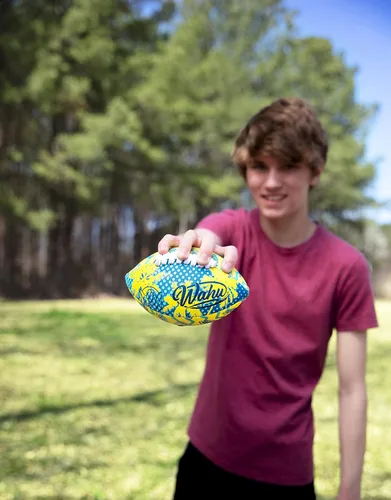 Vista 4 de Wahu Mini fútbol de playa 100% impermeable con cordones reales para jugar dentro y fuera del agua, mini fútbol de 6.5 pulgadas