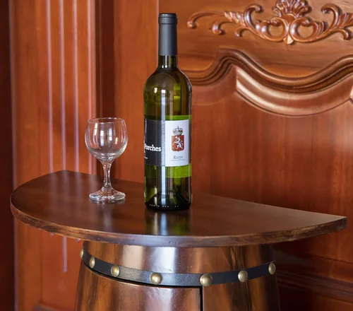 Vista 6 de Vintiquewise Consola de madera del barril del vino, gabinete bloqueable de la tabla final de la barra