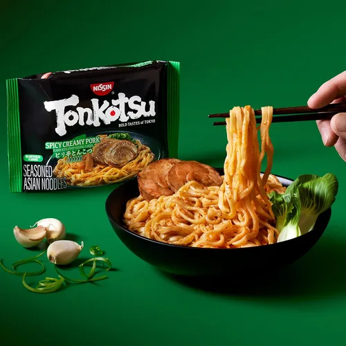 Vista 6 de Nissin Tonkotsu - Fideos de cerdo cremosos picantes (paquete de 20)