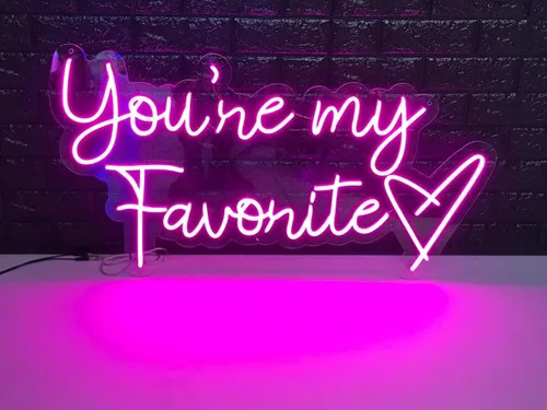 Vista 3 de Letrero de neón LED You're my Favorite fabricado en Estados Unidos