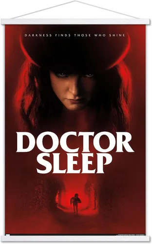 Vista 7 de Trends International Doctor Sleep - Póster de pared con sombrero de una hoja, 22.37 x 34.00 pulgadas, paquete de impresión prémium y colgador