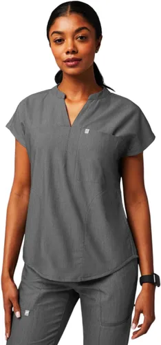 Vista 14 de Fabletics Camiseta médica Evolve de 3 bolsillos para mujer con un ajuste de gran tamaño, MotionTech, elástica en 4 direcciones, resistente a