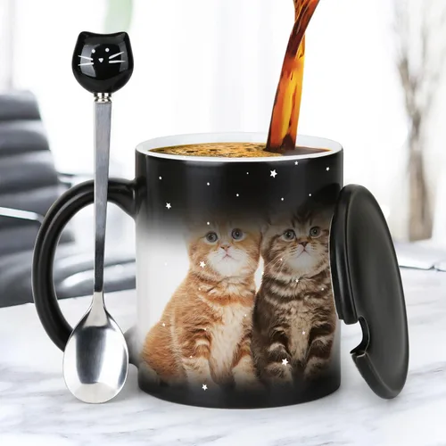 Vista 7 de Tazas únicas para gatos, tazas de café que cambian de color de 11 onzas – The Fish is Delicious – Taza de Halloween con tapa negra y cuchara