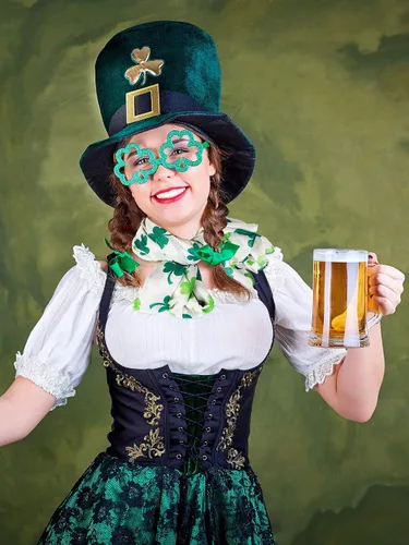 Vista 2 de Skylety St. Patrick's Day - Bufanda larga con estampado de Shamrock Shawl irlandés