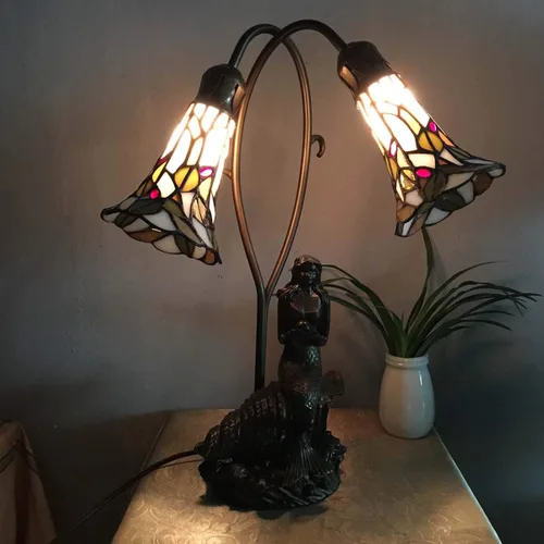 Vista 8 de Bieye L10625 Lámpara de mesa con diseño de sirena y lirio, estilo Tiffany, 20 pulgadas de alto