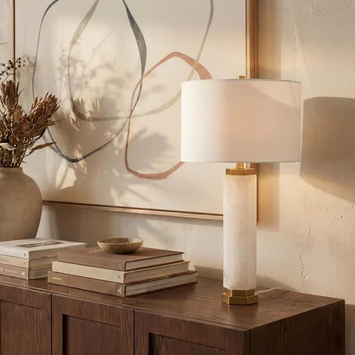 Vista 2 de SAFAVIEH Couture Lighting Collection Lynsey - Lámpara de mesa hecha a mano con alabastro dorado/blanco de 29 pulgadas