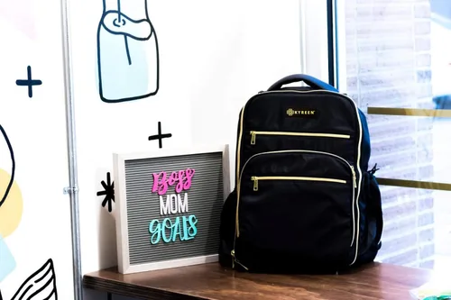 Vista 9 de El juego de mochila para pañales incluye correas de mochila, cambiador de bebé, pequeñas bolsas organizadoras y una correa para bolsa para tu