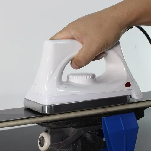 Vista 7 de XCMAN Plancha de encerado de esquí snowboard 120 V 800 W con placa base con hoyuelos y buena precisión de control de temperatura termosta