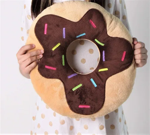 Vista 3 de Snuggle Stuffs Sprinkles Donut - Almohada de felpa de 14 pulgadas (chocolate)