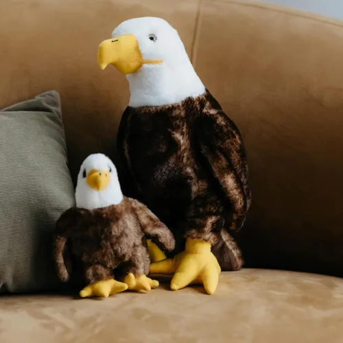 Vista 7 de The Petting Zoo - Peluche de águila calva, juguete de peluche, regalos para niños, colección Wild Onez Babiez Animales del Zoológico, juguete