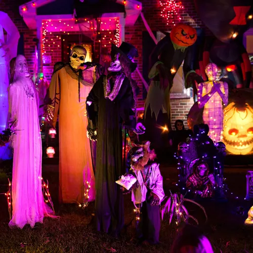 Vista 2 de XTF2015 Guirnalda de luces de Halloween naranja y morada, luz de Halloween de 105 pies, 300 LED que cambian de color, enchufe de extremo a extremo