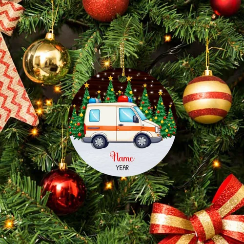 Vista 3 de Adorno de Navidad de ambulancia 2023, adorno de ambulancia personalizado con nombre y año, adorno paramédico personalizado, decoración colgante
