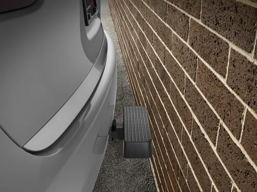Vista 6 de WeatherTech BumpStep 12" - Escalón montado en enganche y protección de parachoques para receptor de 2 pulgadas con herrajes estándar