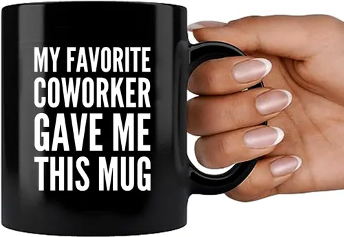 Vista 6 de Mi colega favorito me regaló esta taza Regalo de despedida de colega Gracioso Tazas de jefe de oficina Tazas de café de empleado para despedida Negro