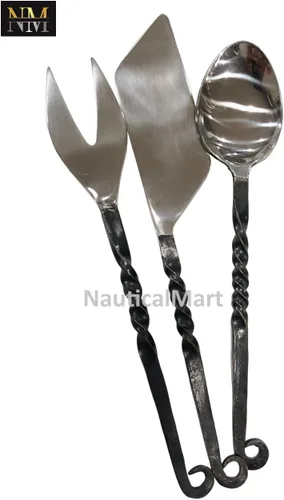 Vista 2 de Juego de utensilios de comedor con 3 piezas de cubiertos, cuchillo, tenedor, cuchara decoración cubiertos medieval vikingo