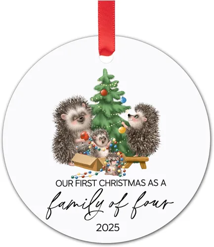 Vista 13 de Adorno de Navidad de familia de tres – Regalos para padres recién nacidos – Regalos para padres nuevos para parejas – Adornos de Navidad 2