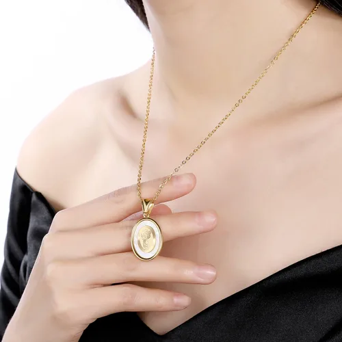Vista 5 de TEMICO - Collar con colgante ovalado para mujer de acero inoxidable Divino Niño de Colombia