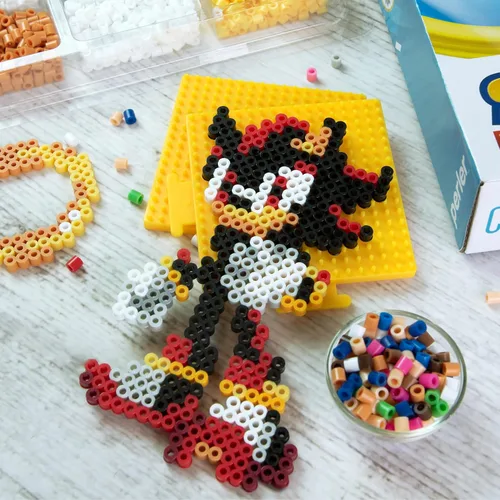 Vista 5 de Perler 80-57249 Sonic the Hedgehog Deluxe Fused Bead - Kit de actividades Sonic el erizo