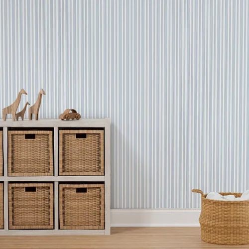 Vista 7 de Spoonflower Pale Stripe - Papel tapiz extraíble para cuarto de bebé Rollo de 24 x 144 pulgadas Rayas a rayas francesas azul y blanco